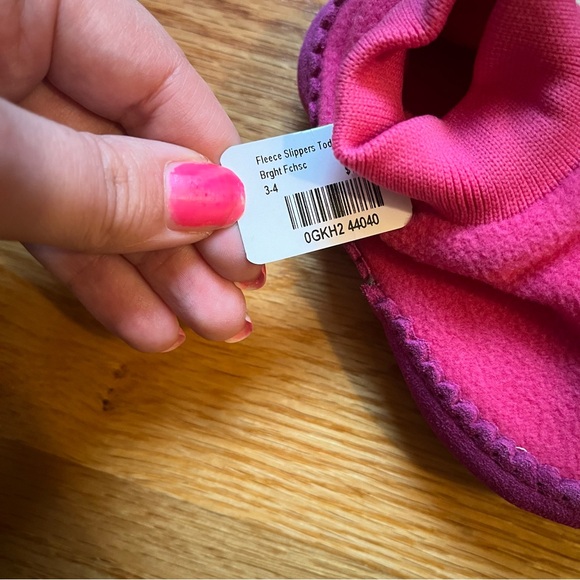 LL bean fleece booties slippers fuschia size 3-4 toddler - Picture 4 of 4